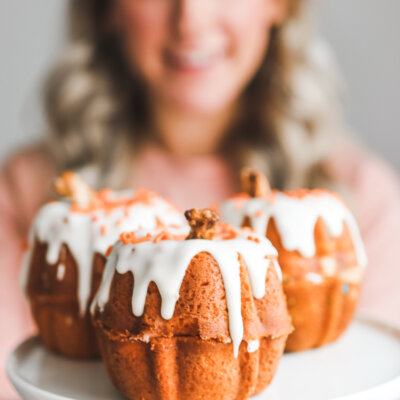 Mini Pumpkin Cakes